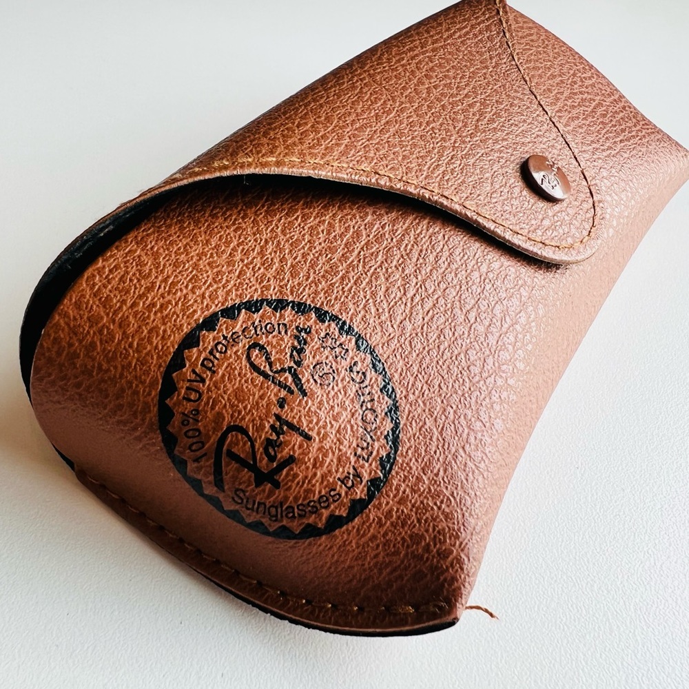 Ray-Ban Tan Glasses / Sunglasses Case